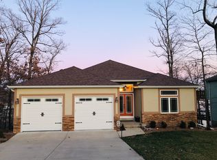 158 Kestrel Ct, Four Seasons, MO 65049
