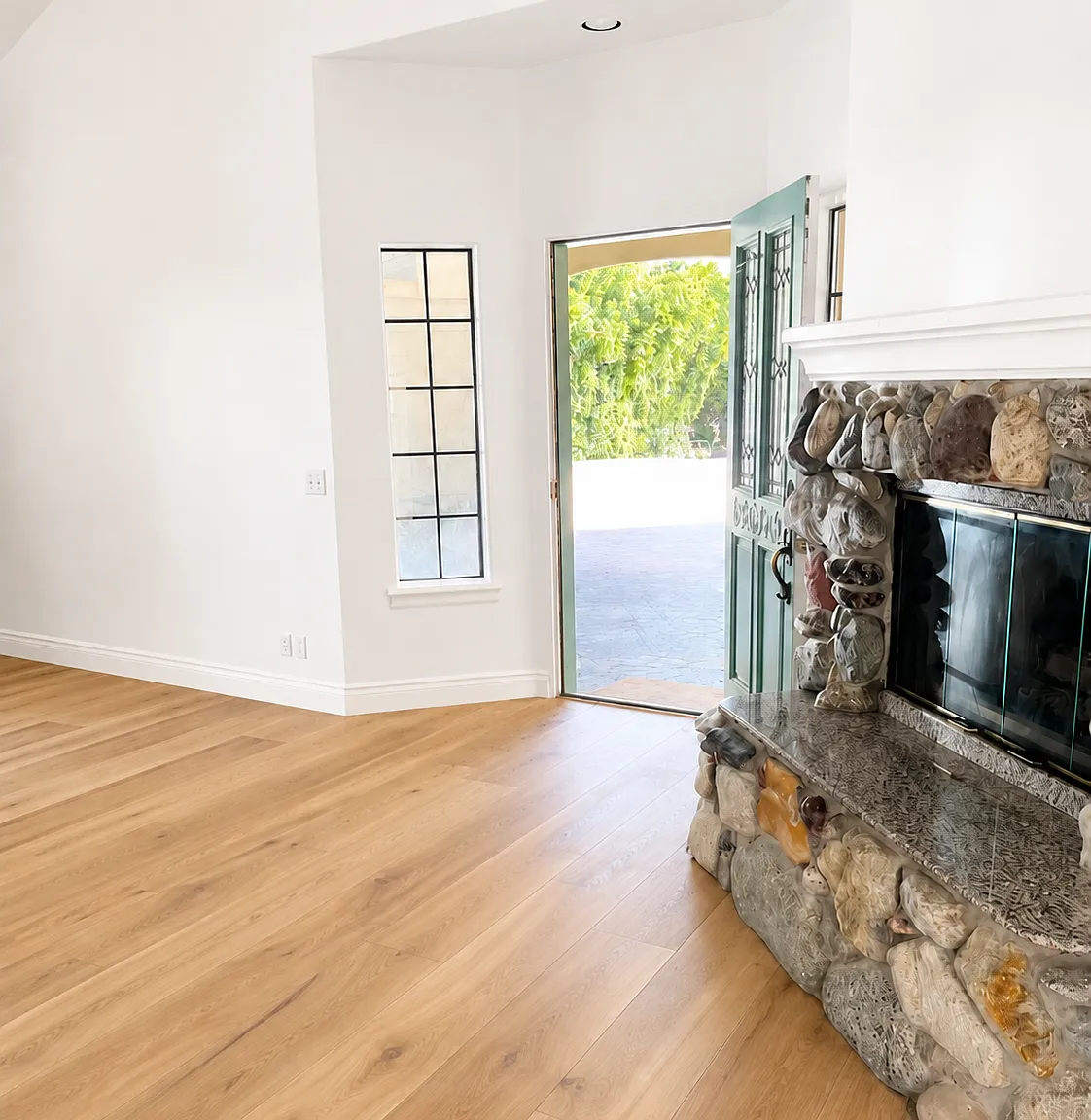2 bed, 1550 sqft, $3,999 — Photo 3