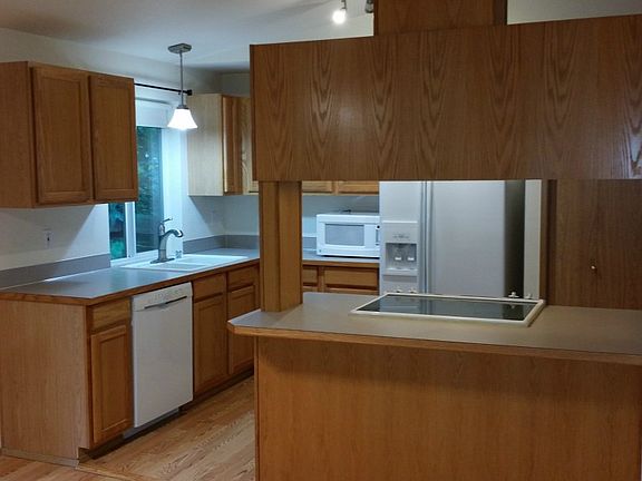 5th image of 21412 133rd St E