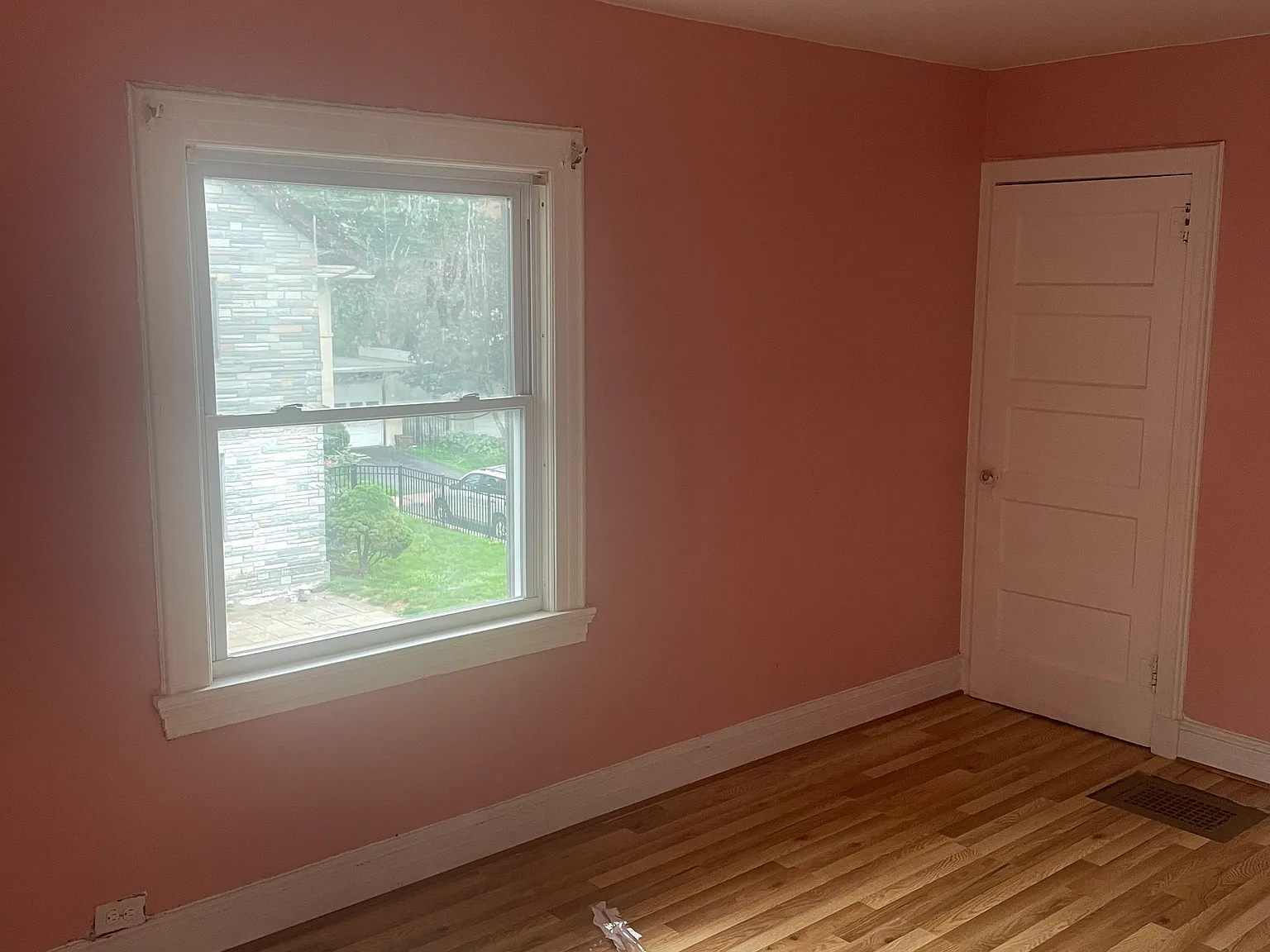264 Ivy Ct — Photo 2