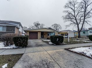 1921 S 16th Ave, Broadview, IL 60155