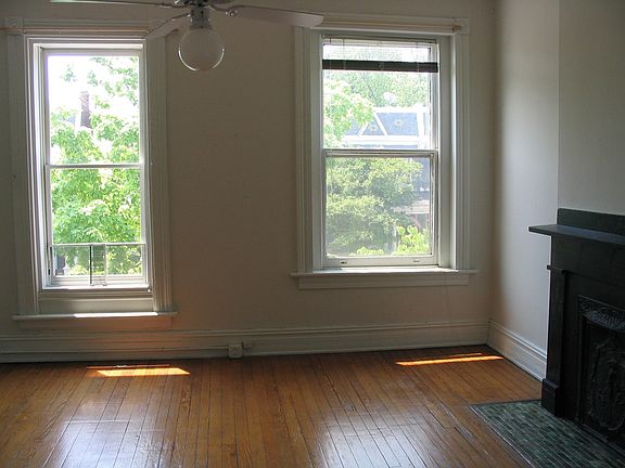 4th image of 2102 Stuart Ave #2