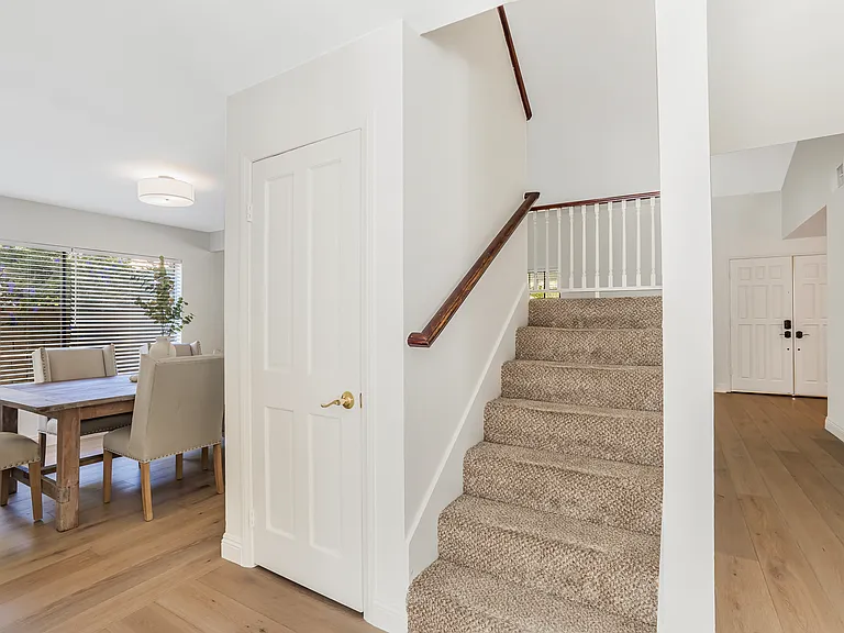 263 Fox Hills Dr — Photo 10