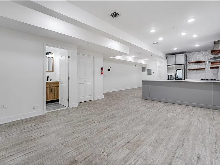 260 Palisade Ave #1 — Photo 15