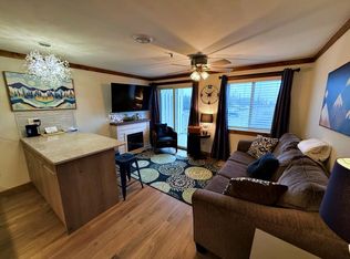 353 Mountain Ldg, Snowshoe, WV 26209