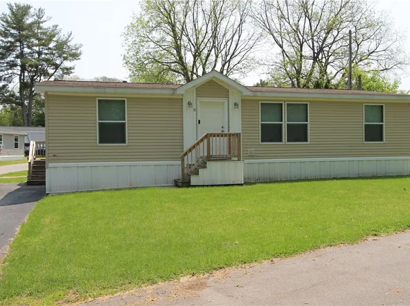 11 Bittersweet Dr, Rochester, NY 14625