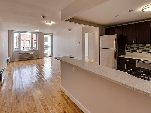 3rd image of 26-11 28th St #3E