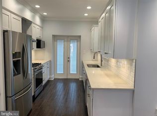 2424 S Lambert St, Philadelphia, PA 19145