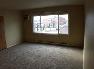 210 W 1st St #A, Dubuque, IA 52001