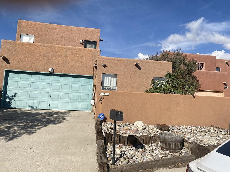 1st image of 9423 Osuna Pl NE