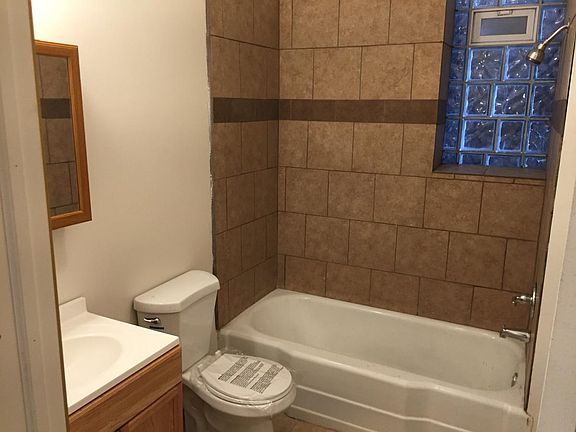 5th image of 233 N Leamington Ave APT 1F