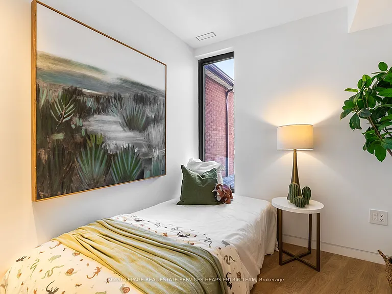 44 Foxley St — Photo 23