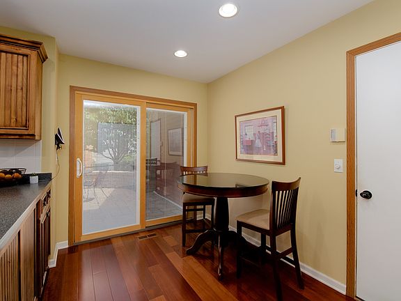 4th image of 1695 Windbury Ct