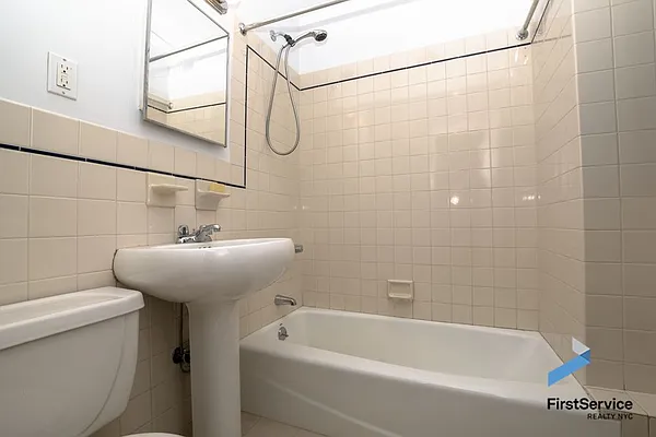 Rented by FirstService Realty (legacy) | media 17