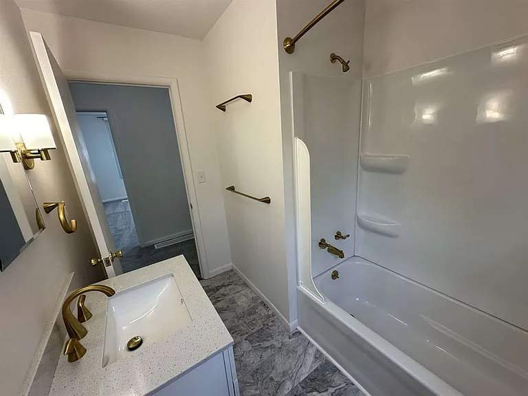 683 Budlong St #1 — Photo 9