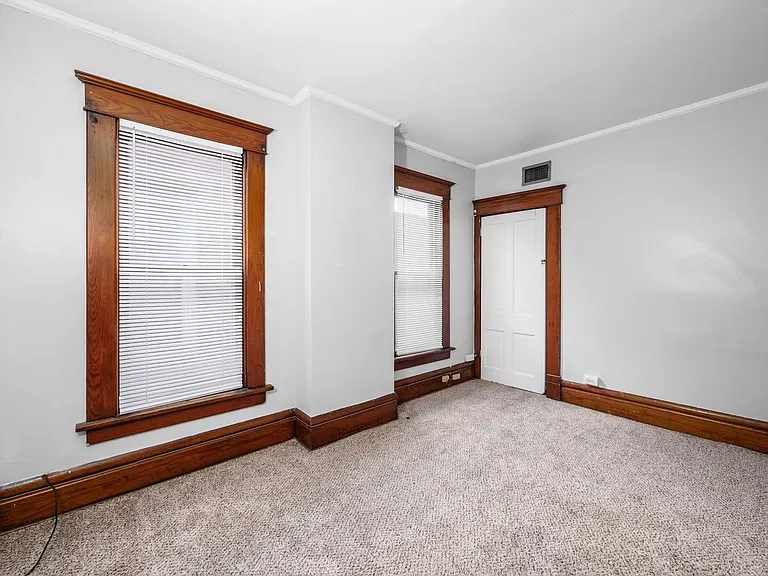 1230 Indianola Ave — Photo 15