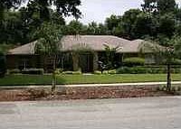 1st image of 402 W Holly Dr