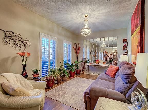 4th image of 6806 Silverlake Dr