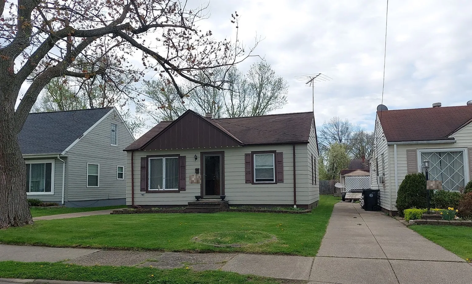13427 Astor Ave photo 1
