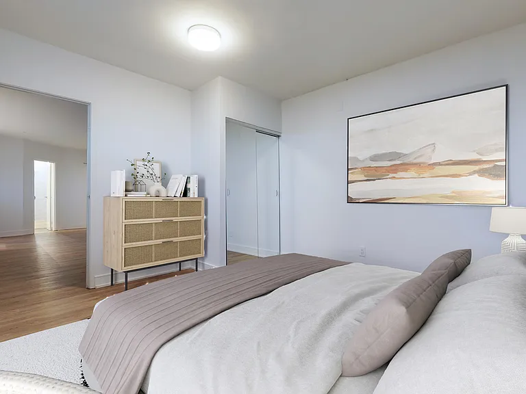70 Spadina Rd — Photo 5