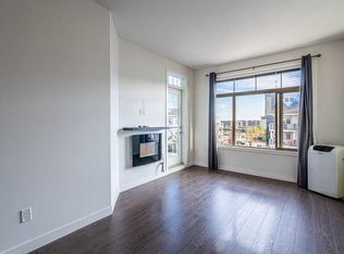 28 Auburn Bay Line SE #401, Calgary, AB T3M 1Z7