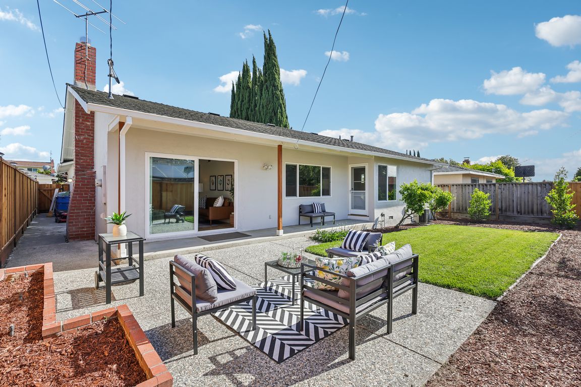 Portola Dr-2705-040.jpg