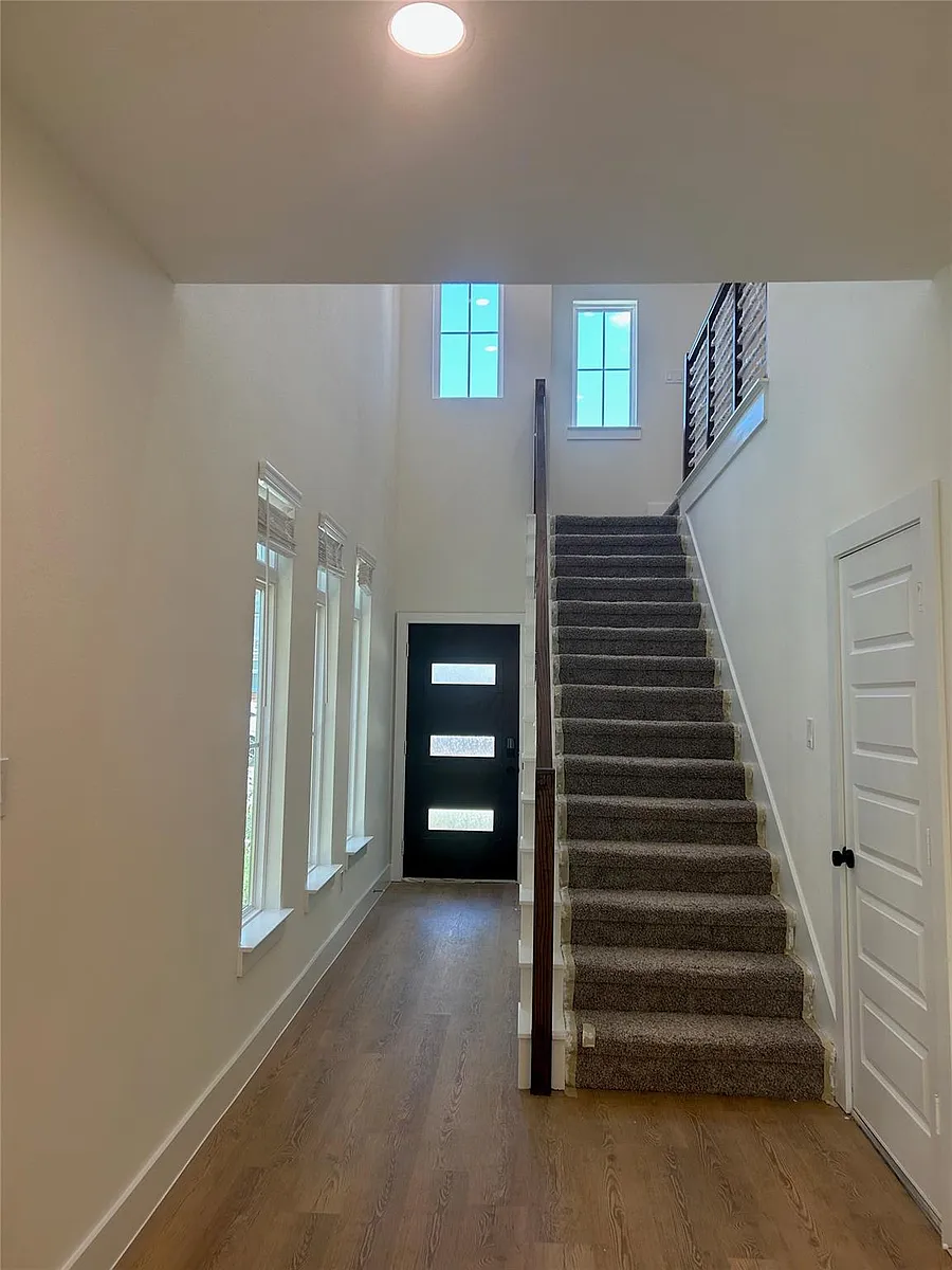 Building Photo - 16531 Oasis Meadow Ln