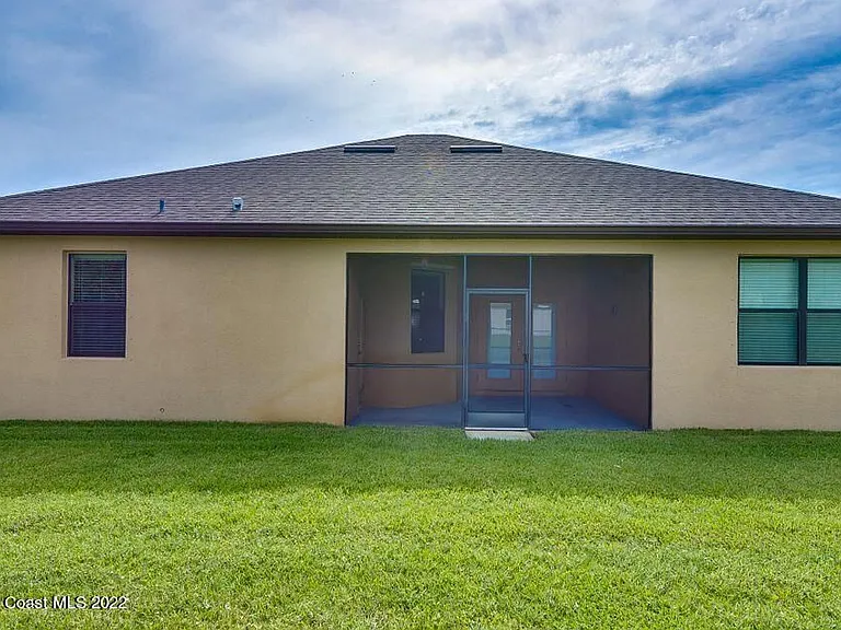 215 Sirius Ct — Photo 18