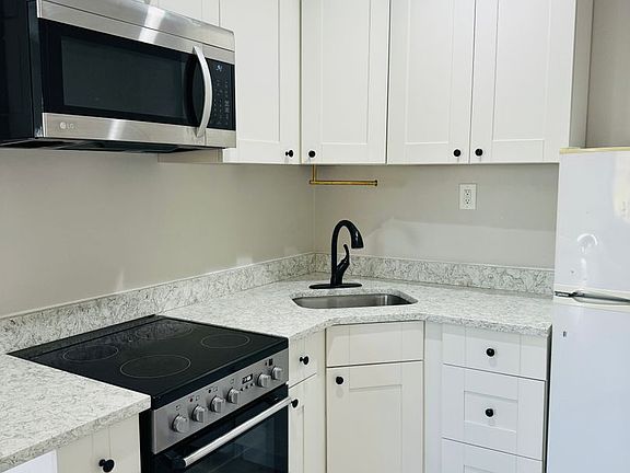 5th image of 190-200 W Milton Ave #C5