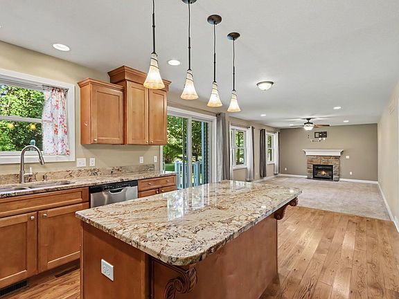 5th image of 7977 Interlochen St