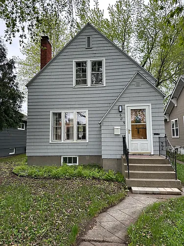 609 5th St Photo 1