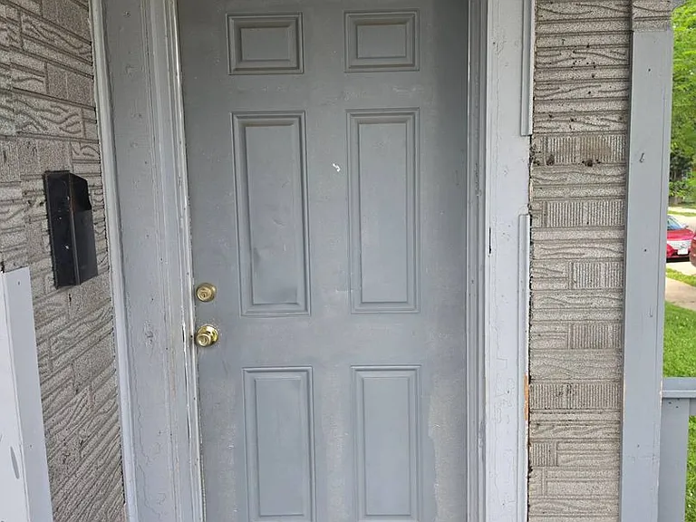 602 W Center St — Photo 12