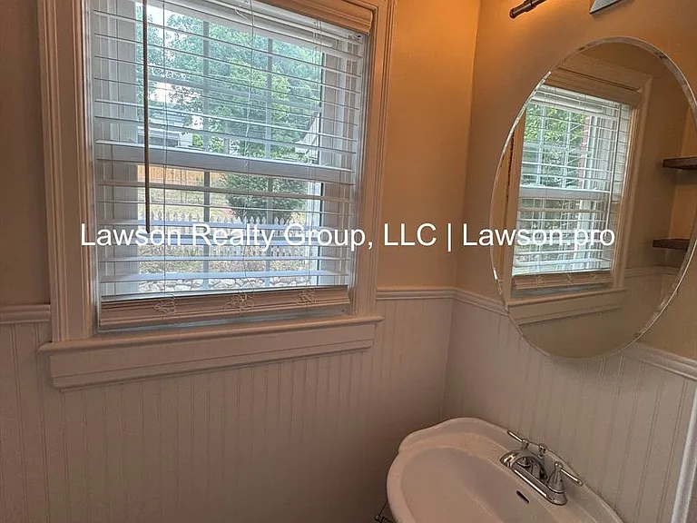 2425 Fairway Dr SW — Photo 14