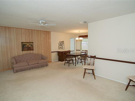 4th image of 1185 Lady Susan Dr