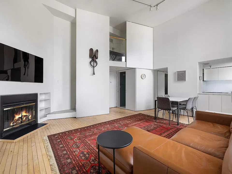 174 Pacific St #2D