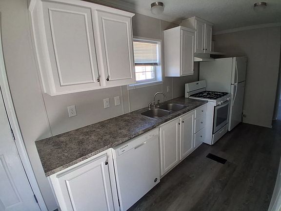 5th image of B8 Trailerville Ct #B8