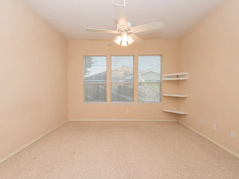 4184 Capstone Dr — Photo 14