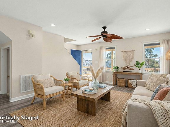3rd image of 416 Colington Drive