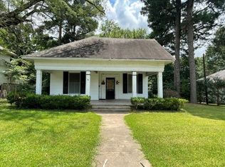 1750 Margaret St, Paris, TX 75460