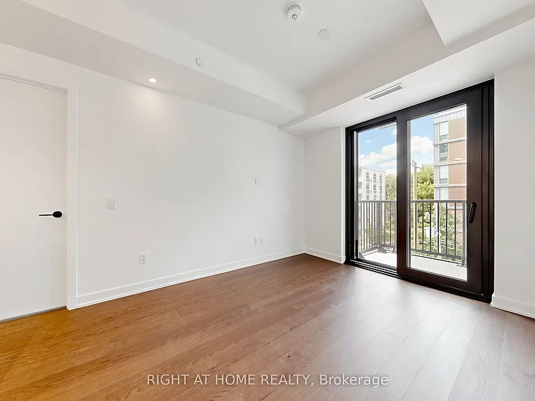 91 Montclair Ave #521 — Photo 7