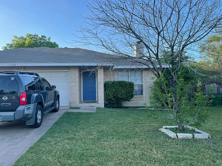 Country Aire Dr — Photo 1