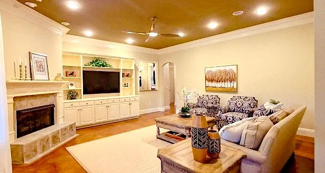 Extra large den with built-ins and Fireplace