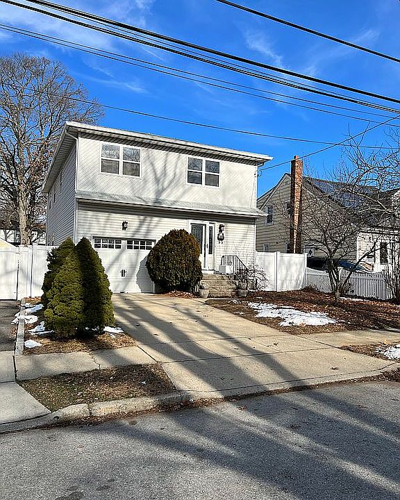 1st image of 524 Jefferson Ave