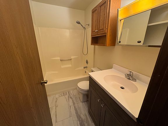 5th image of 1118 Dutchman Ct
