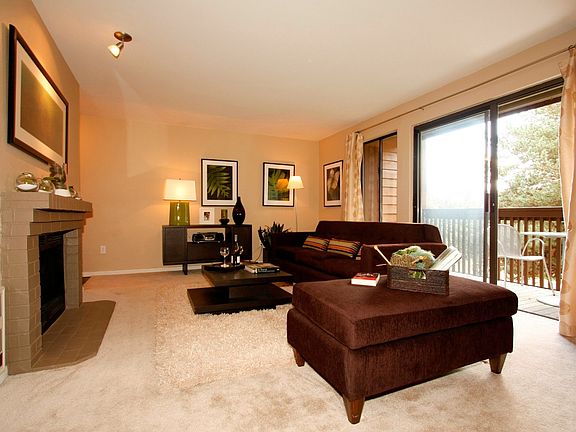 2nd image of 12632 NE 144th St APT F303