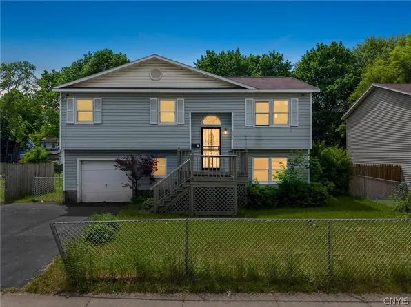 233 W Newell St, Syracuse, NY 13205