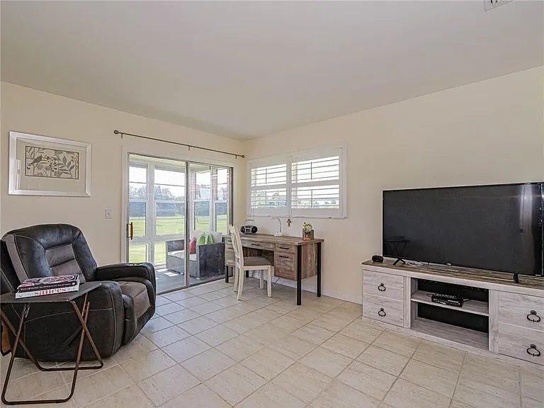 55 Woodland Dr #206 — Photo 15