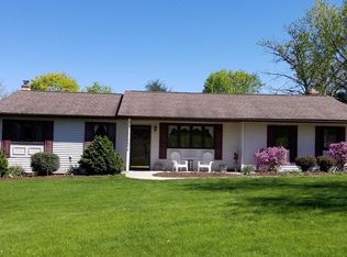 7623 Cymun Dr, Coopersburg, PA 18036