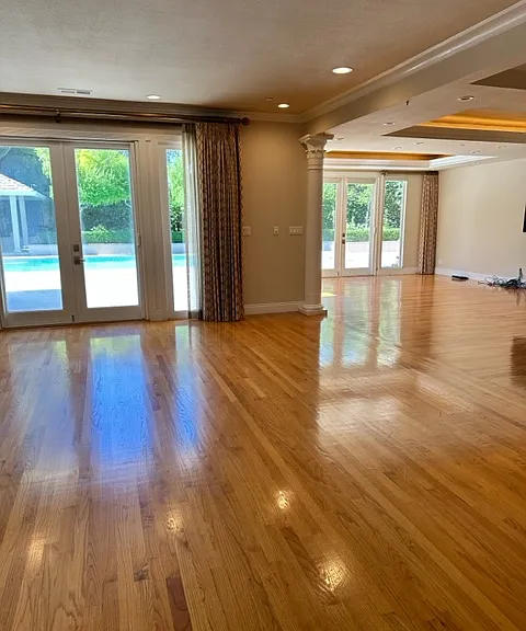 2040 Forest View Ave — Photo 5