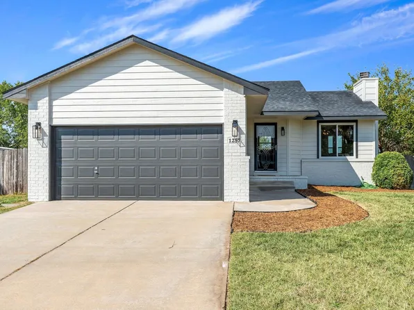 1257 N Seasons Ct, Goddard, KS 67052